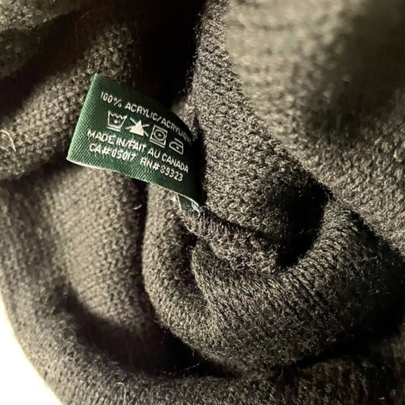 Roots Sun Valley Winter Unisex Pom Pom Winter Beanie Hat - Picture 5 of 5